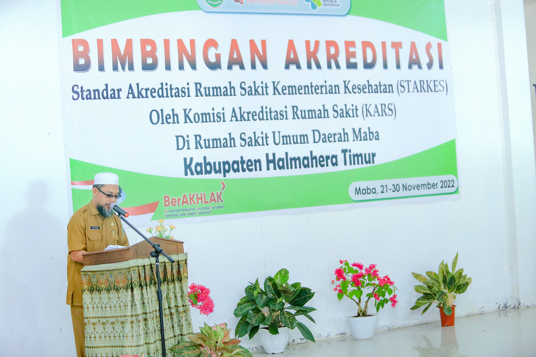 Rumah Sakit Umum Daerah (RSUD) Kota Maba Halmahera Timur menggelar bimbingan akreditasi.